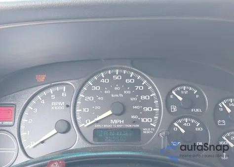 2001 Chevrolet Tahoe Lt z USA, uszkodzony, nr VIN 1GNEC13T91J129821